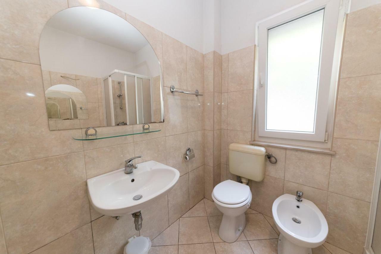 Apartments Lili Family Задар Екстериор снимка